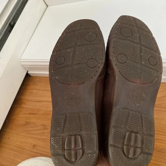 Mephisto brown leather slip ons size 9 1/2 main image 14